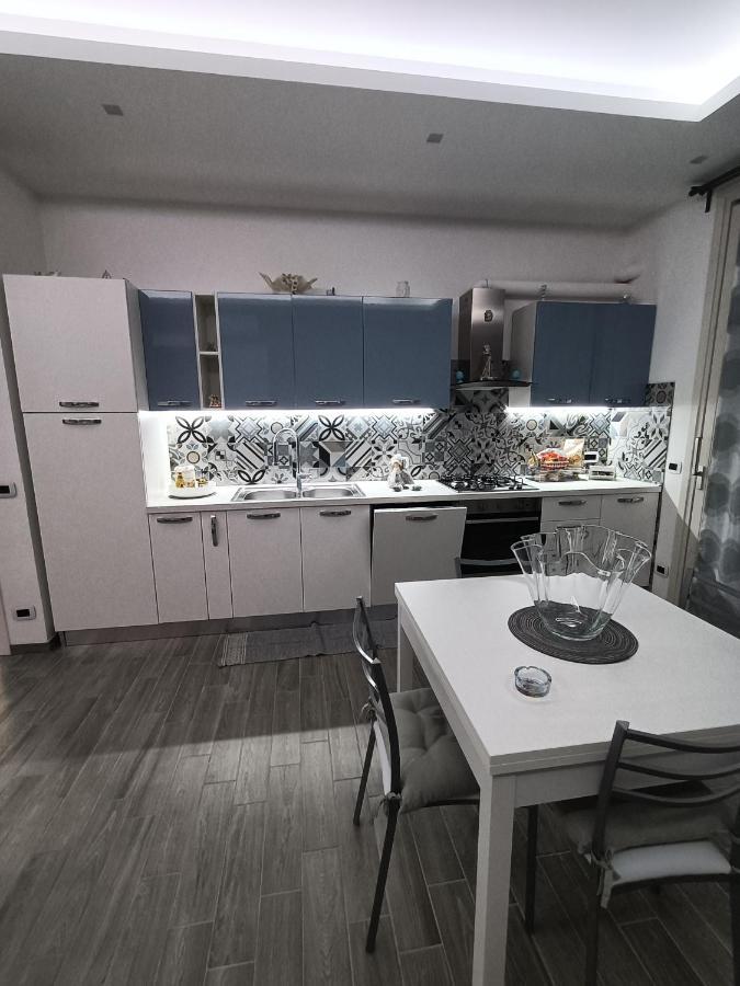 Monolocale Da Andrea Apartment กุสโตนาชี ภายนอก รูปภาพ